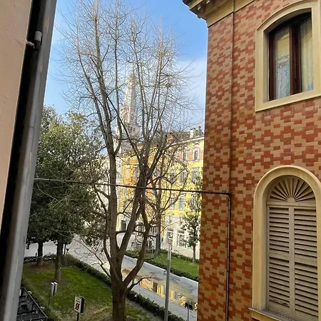 Casa Aurora Modène